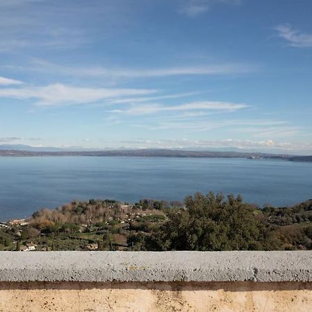 ブラッチャーノLa Terrazza Nel Borgoアパートメント エクステリア 写真