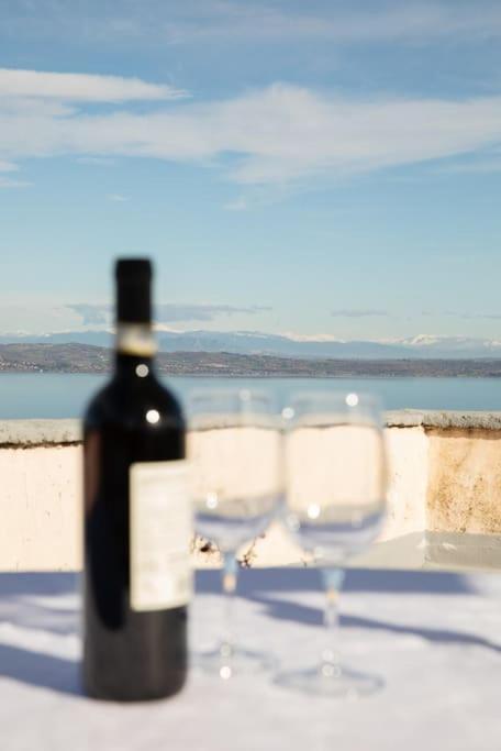 ブラッチャーノLa Terrazza Nel Borgoアパートメント エクステリア 写真